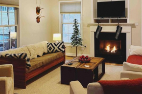 Cozy Cabin w/ Indoor Fireplace & Tranquil views